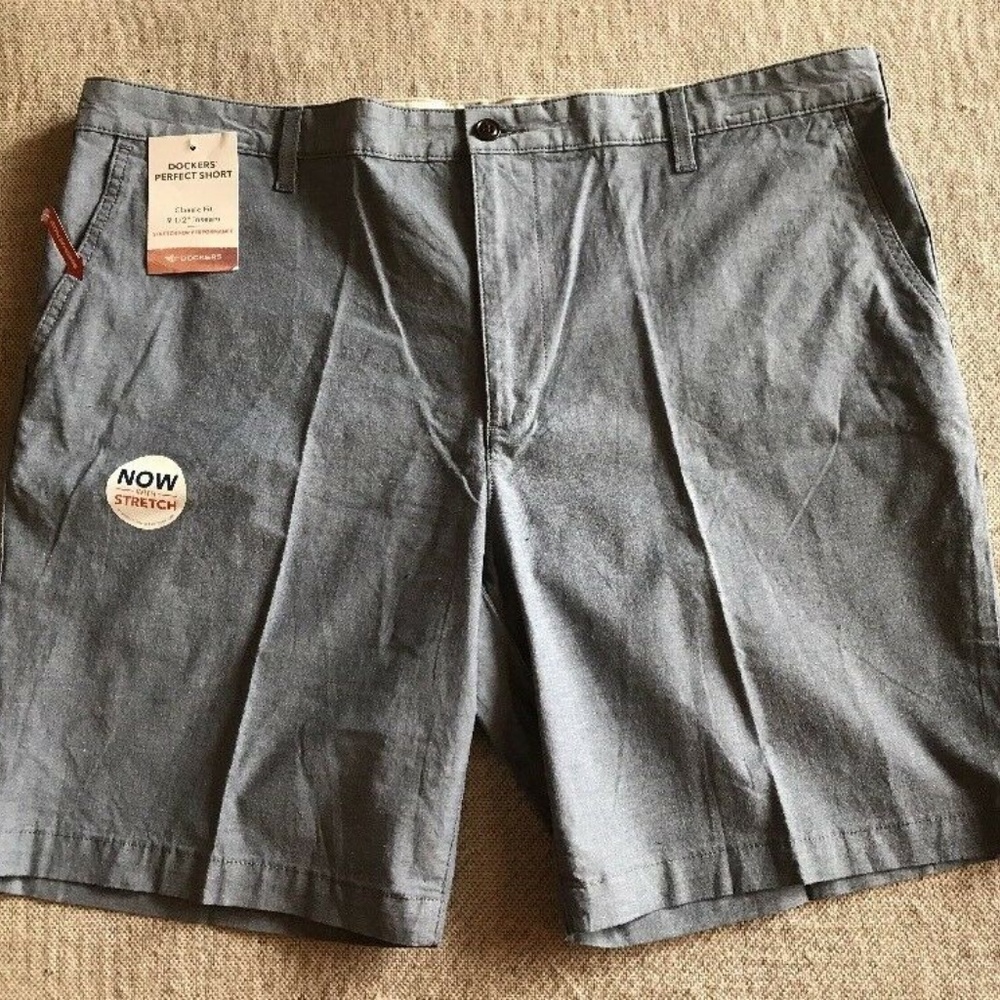 Dockers Mens Classic Fit Shorts Size 42 NEW